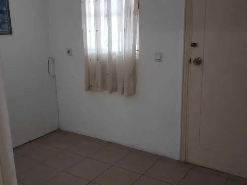 Disewakan Cepat Rumah  2 lantai di Lippo Karawaci Utara Siap Huni Lokasi Strategis