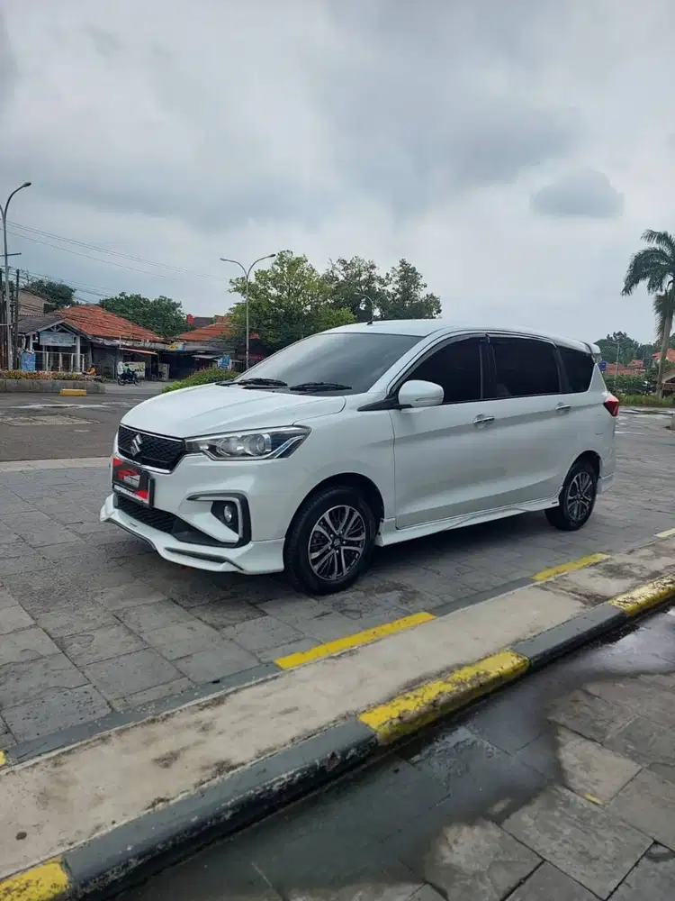 Ertiga Sport Hybrid AT 2022