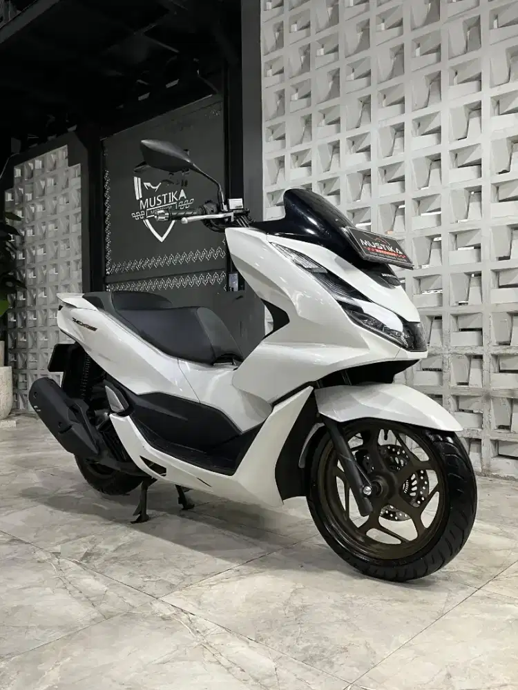 Honda PCX 160 ABS 2024 pmk 2025. N Malkot. DANNY Mustika Motor Sulfat