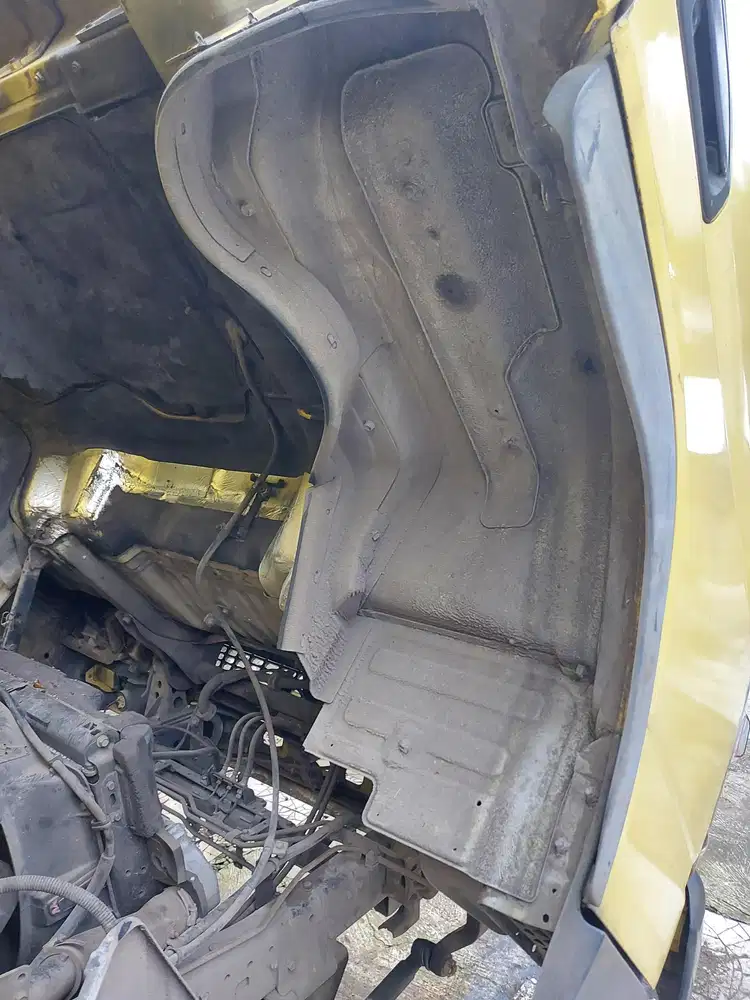 Mitsubishi Colt FE 84 2016 Wing Box