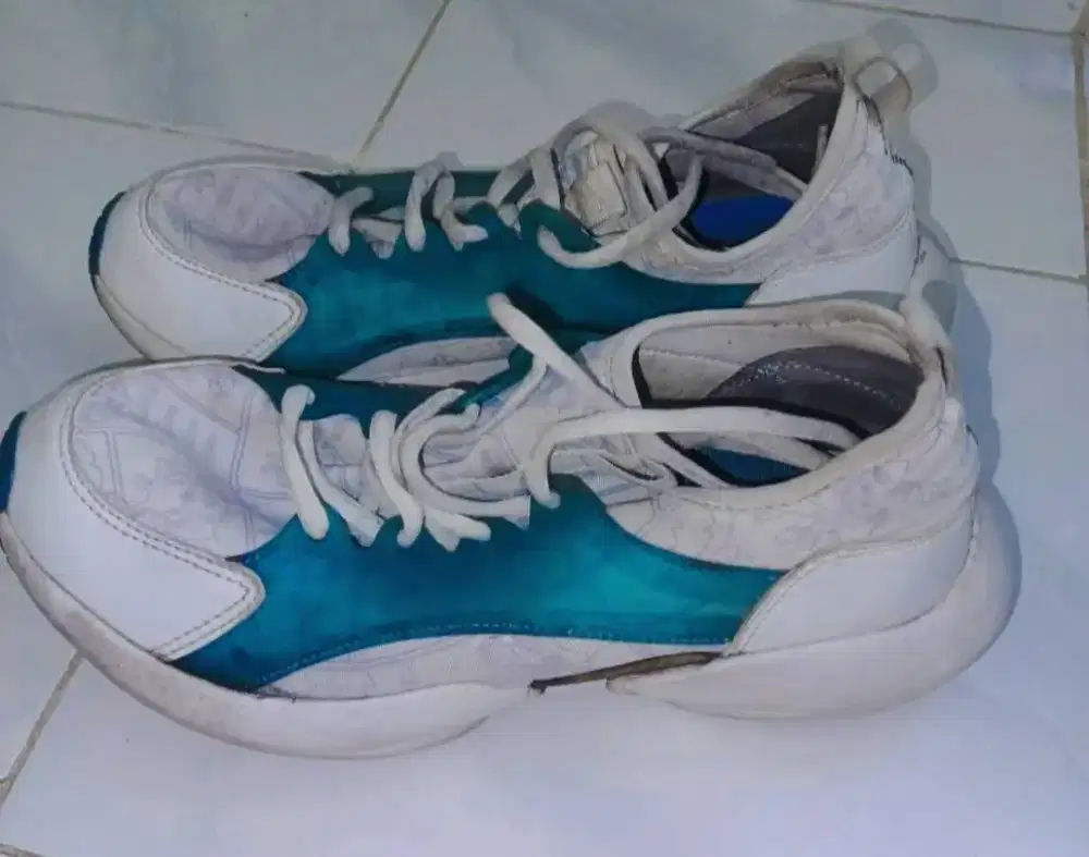 Sepatu hush puppies original