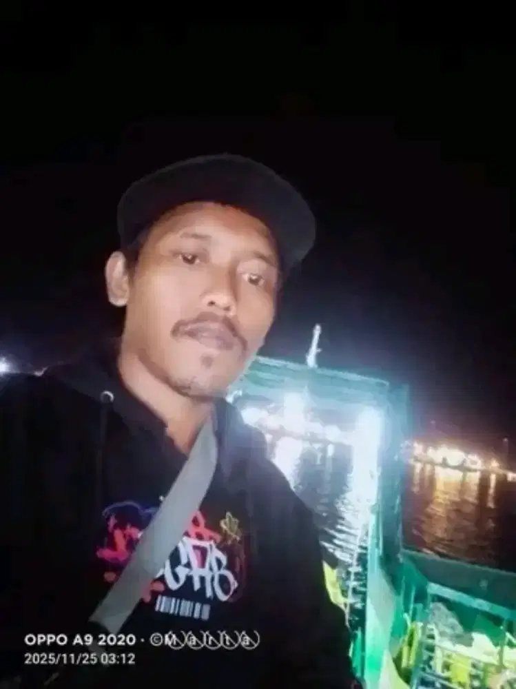 Cari lowongan pekerjaan kerja apa ajah asal gajih lancar