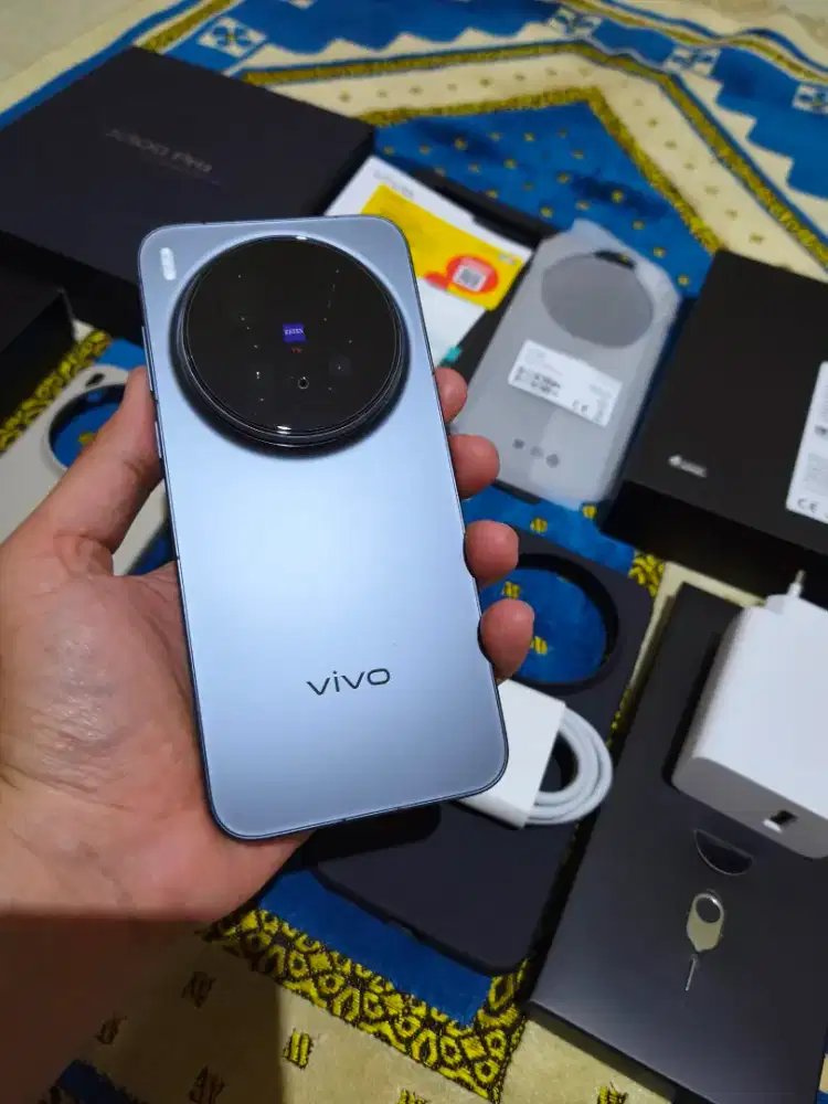Vivo X300 Pro 16/512 GB Hitam
