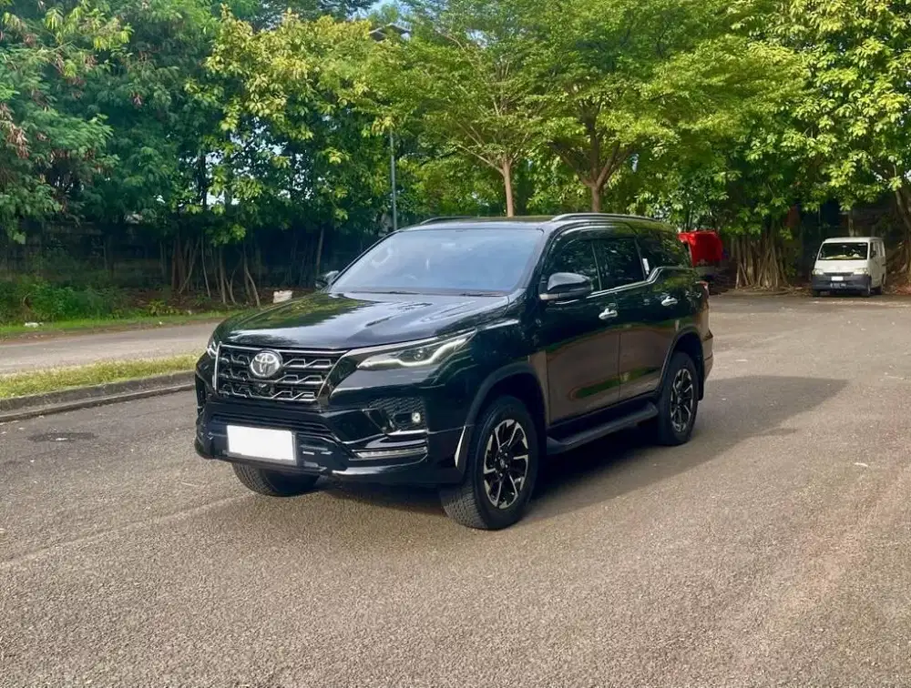 TOYOTA FORTUNER VRZ GR AT 2022 SOLAR