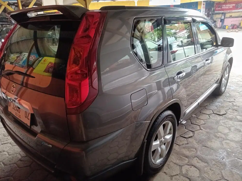 Nissan X-Trail 2010 Bensin