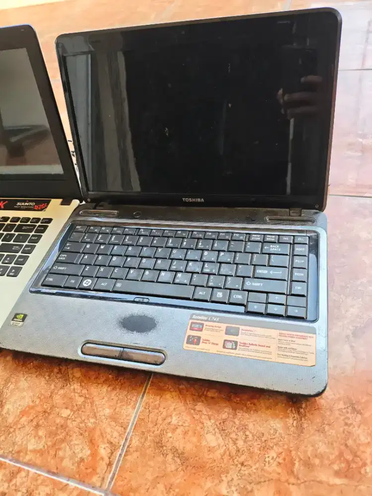 Toshiba Satellite L745
