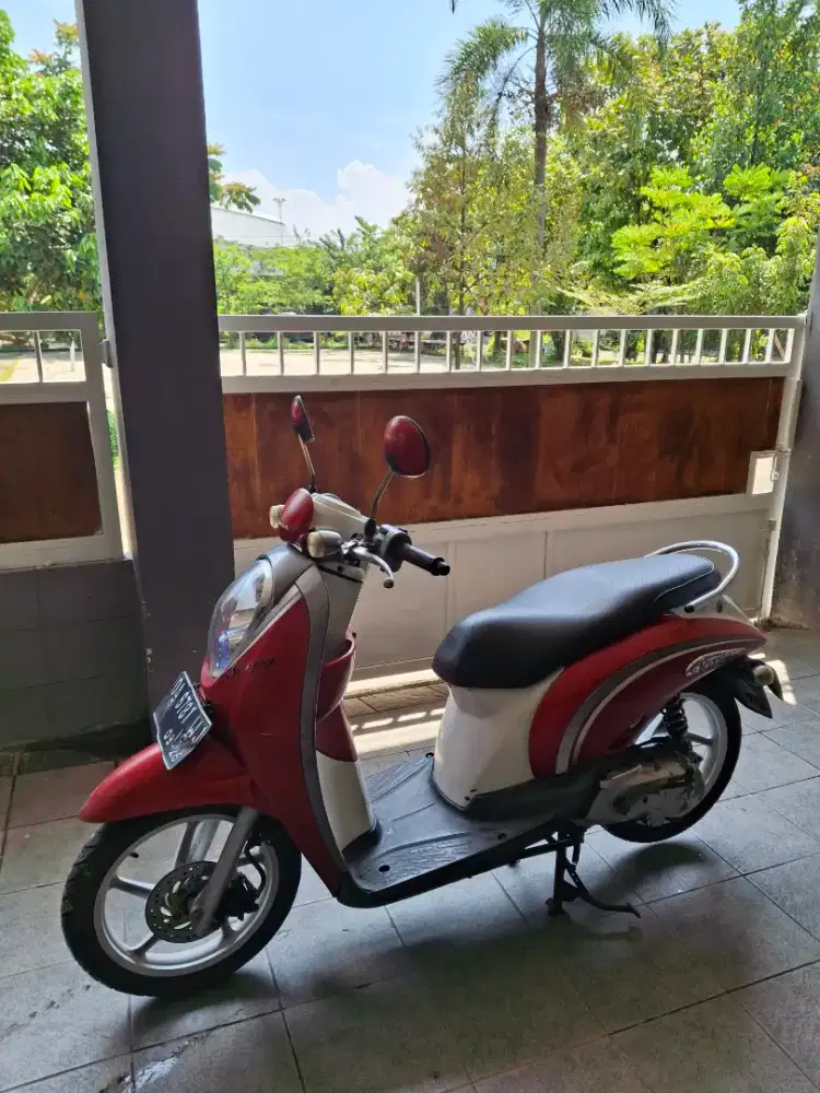 DIJUAL CEPAT HONDA SCOOPY 2011