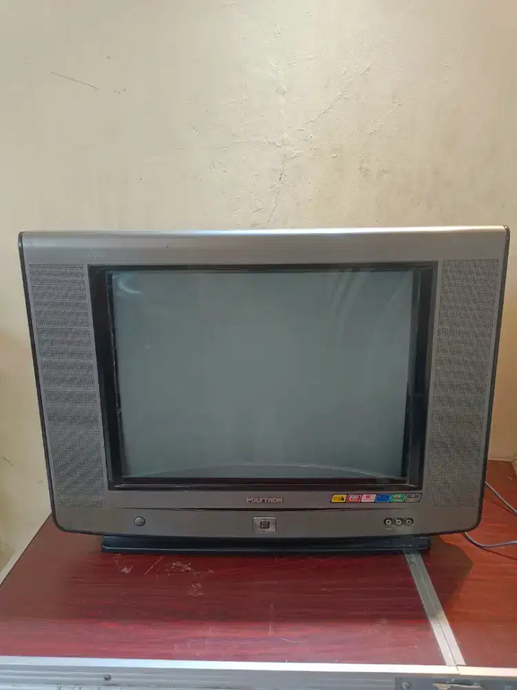 Televisi polytron