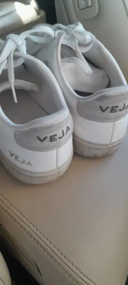 Veja original size 4w