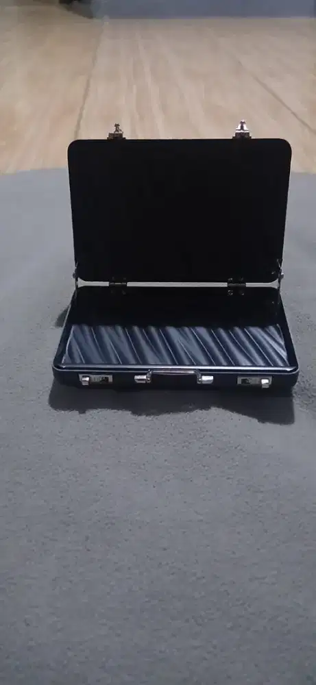 Card case tumi original