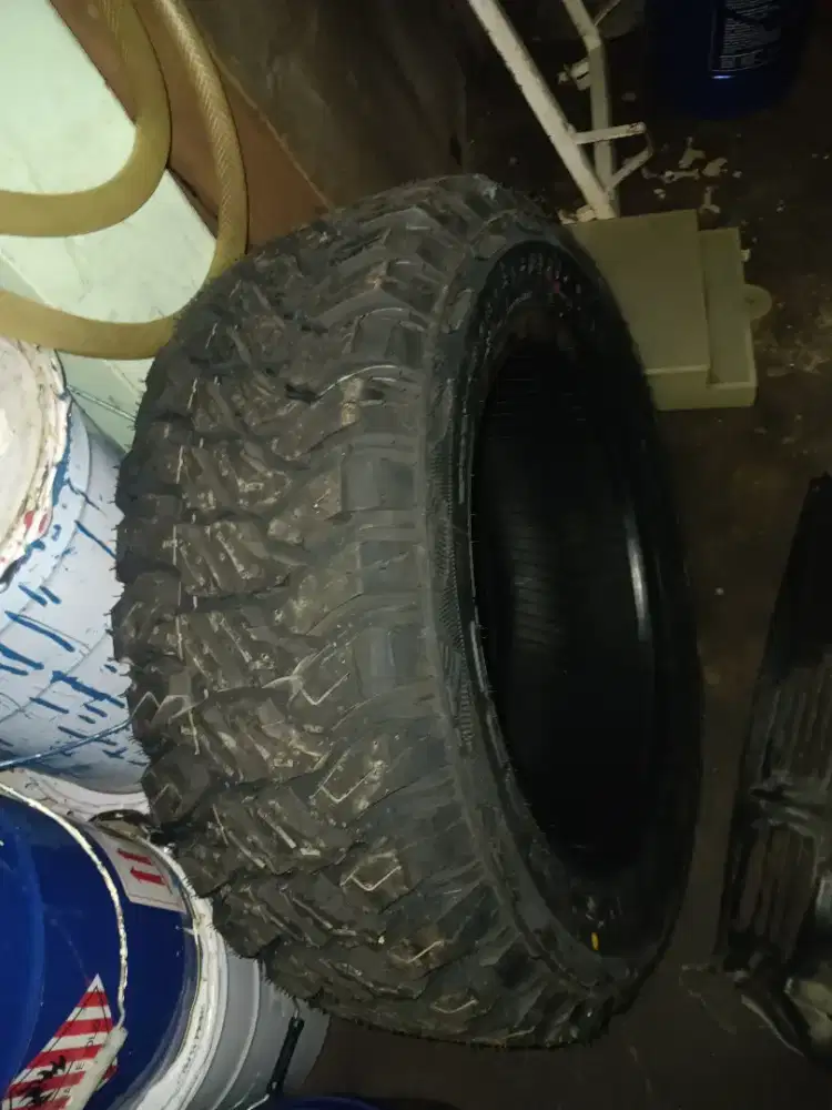 Ban mobil accelera R18 265/60