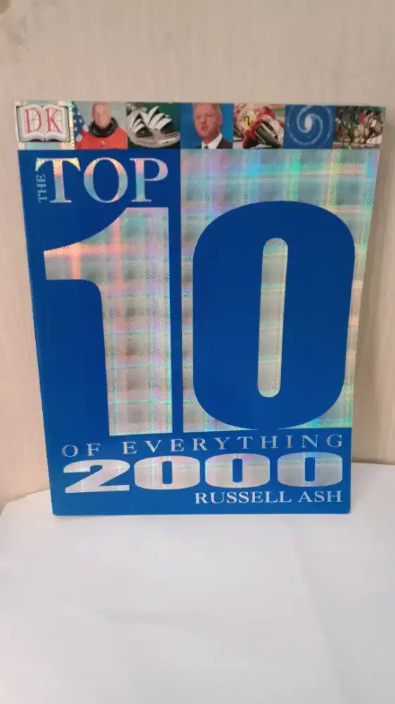 Buku bekas masih bagus dan layak