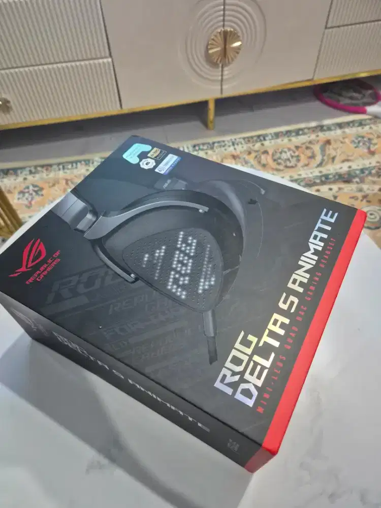 ASUS ROG DELTA S ANIMATE