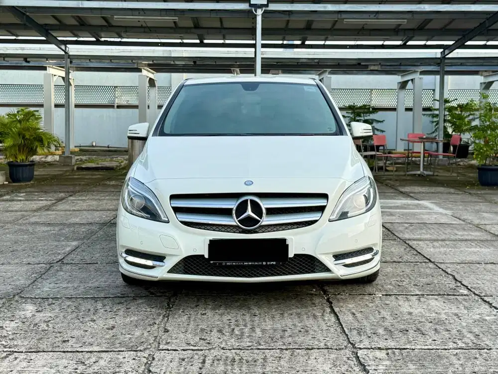 (LOW KM 37RB) MERCEDES BENZ B200 SPORT 2014