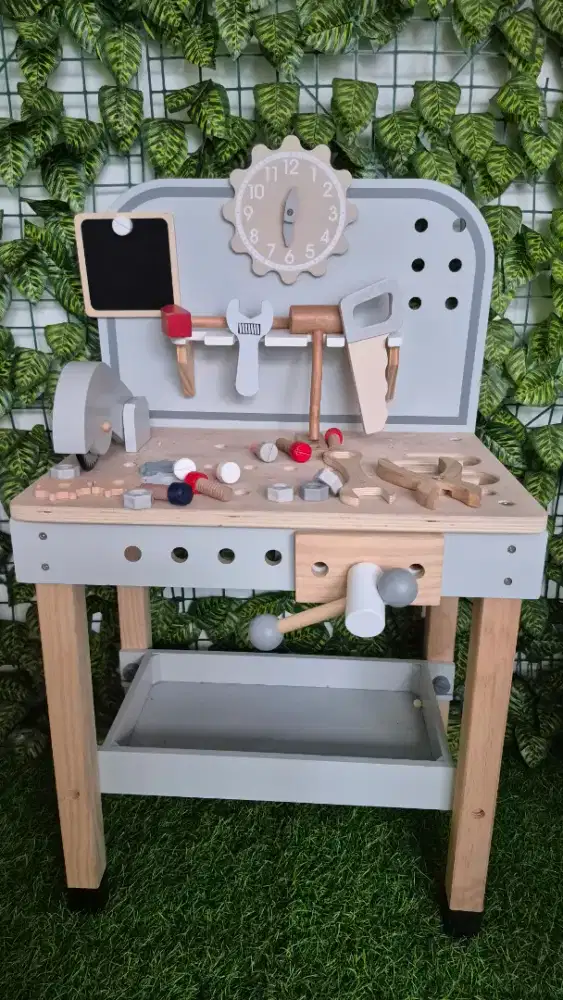 preloved bekas WOODEN TOOLDESK GREY EDUKASI MAINAN MONTESORRY KABI