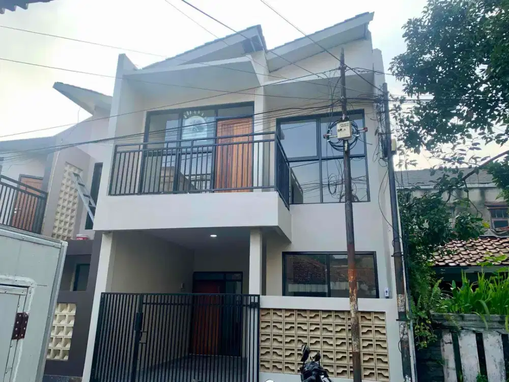 RUMAH BARU 2 LANTAI DI BAWAH HARGA PASARAN KEKINIAN LOKASI STRATEGIS DI MERKURI MARGAHAYU BANDUNG