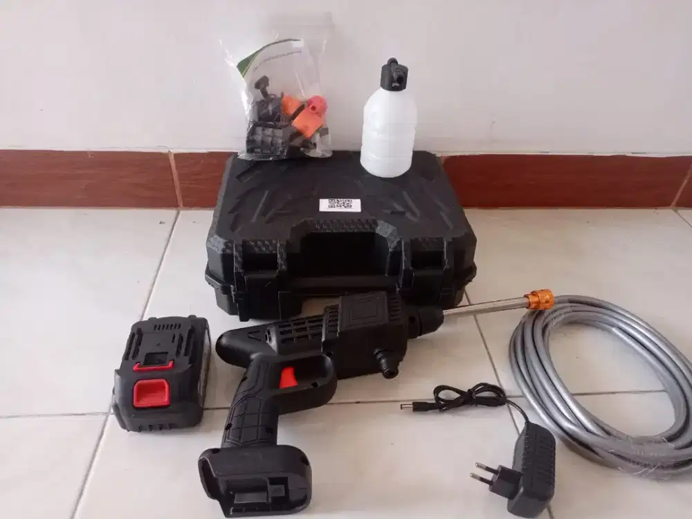 mesin steam motor/mobil batre merk makera kondisi dan ok
