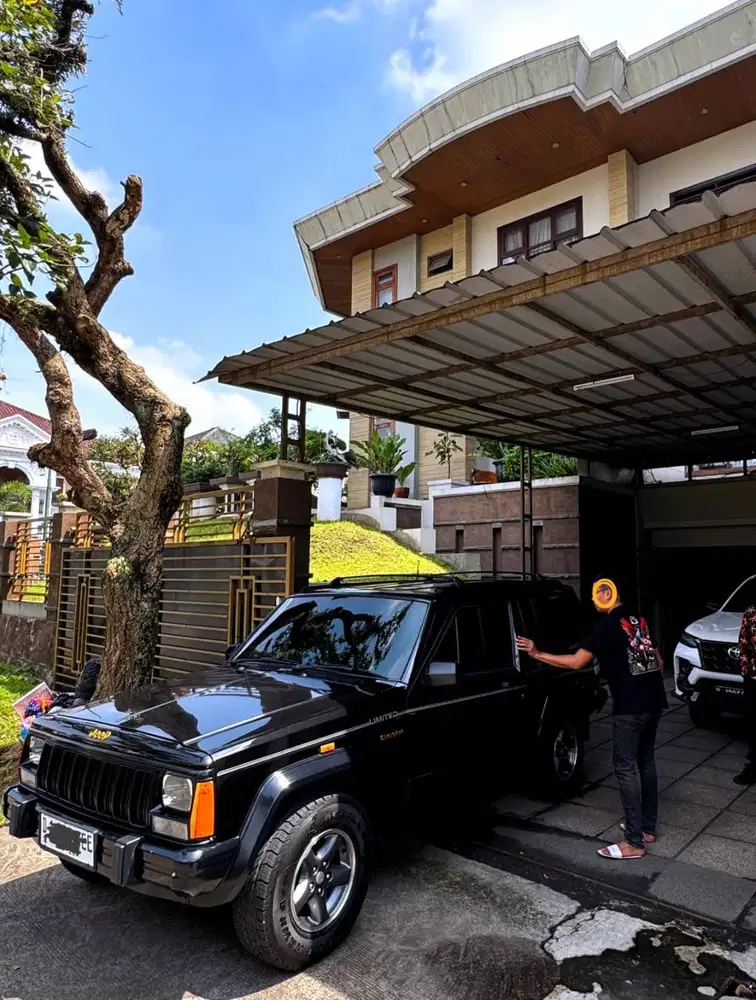 Jeep Cherokee (1994)