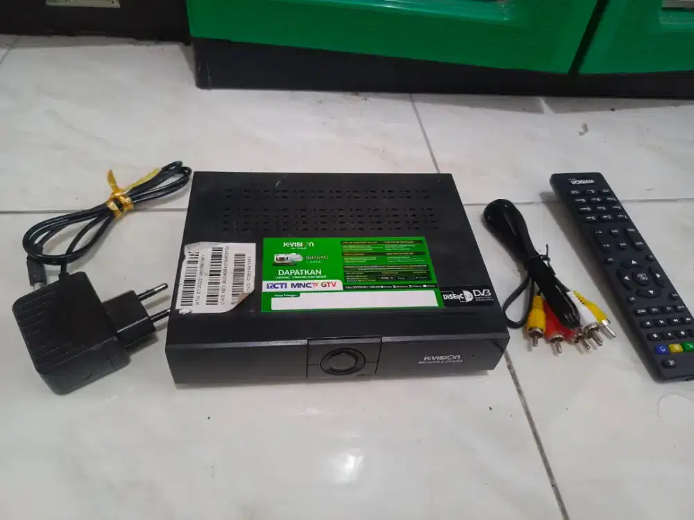 receiver kvision bromo c2000 brand kondisi normal ok mantap