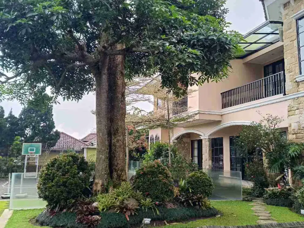 Villa Cantik Terawat Prigen