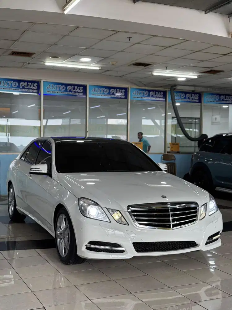 [20rb Miles][Full Spec] AVG E300 2012 V6 Full Ori