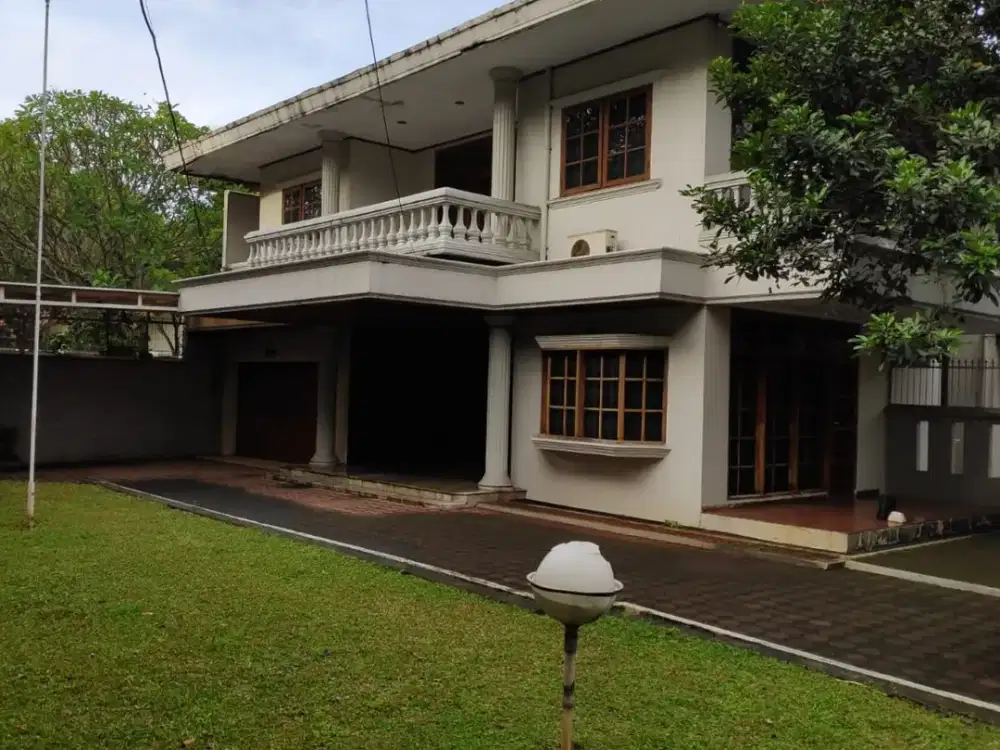 Prime Land Cilandak! Rumah Tua Hitung Tanah ±1.000 m² Dekat Ragunan & TB Simatupang