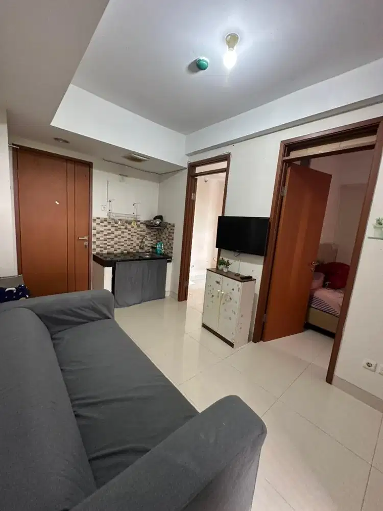 Disewakan Green Park View Apartment 2BR Semifurnish Bersih & Termurah