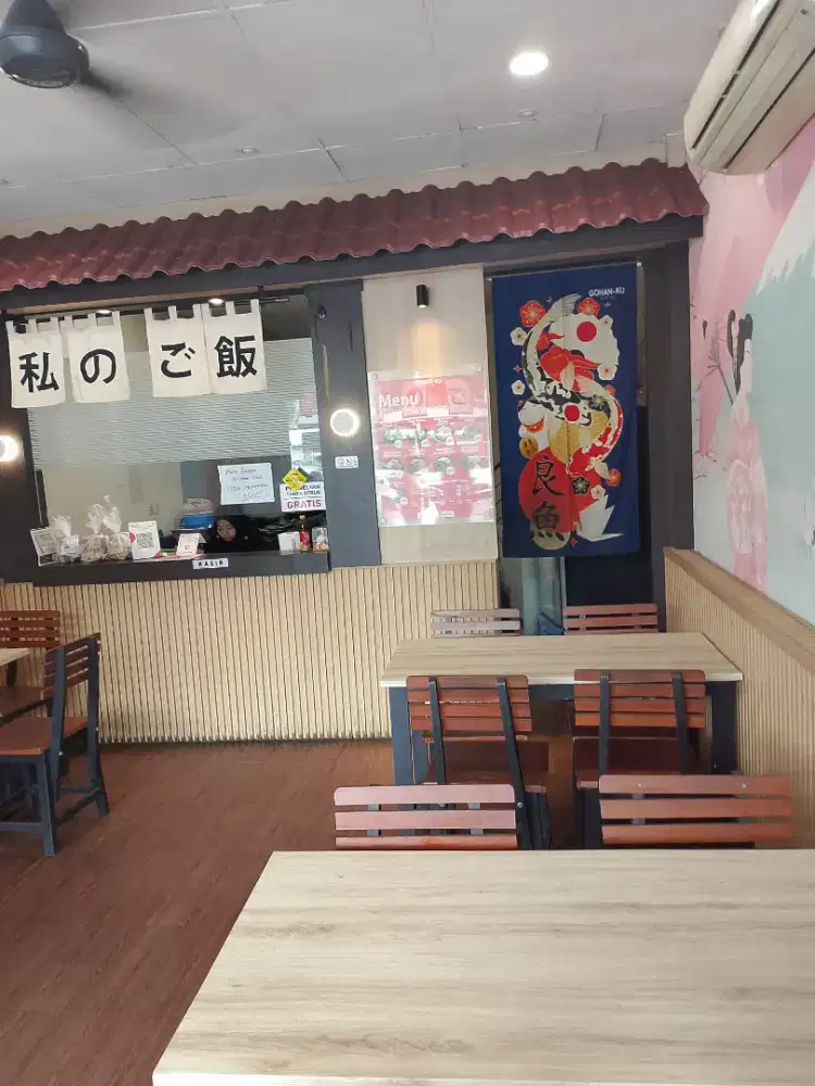 Di cari wanita buat kerja