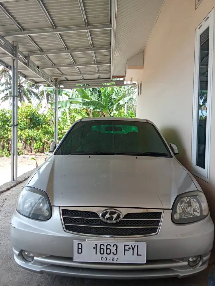 Hyundai Avega 1.5 GX (2010) Silver