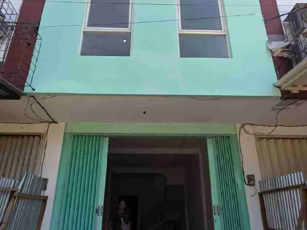 Dijual atau disewakan RUKO 3 lantai