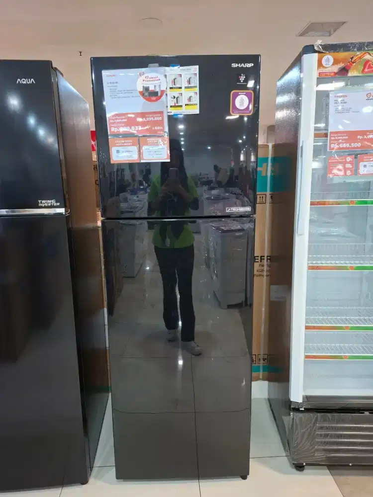 SHARP KULKAS 2 PINTU 352L