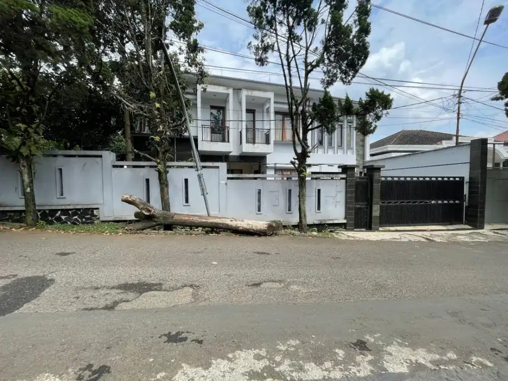 Termurah! Rumah Lux Komplek Elit Sayap Sukajadi Bandung Utara