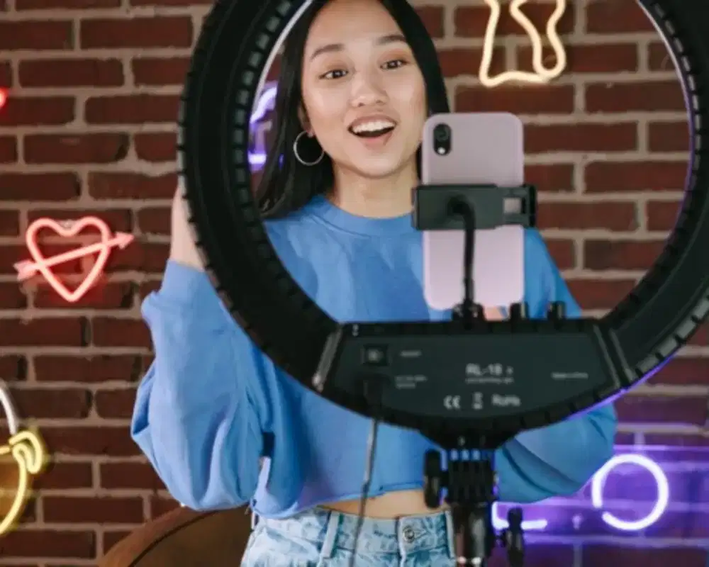 DIBUKA LOWONGAN HOST LIVE APLIKASI KASIR