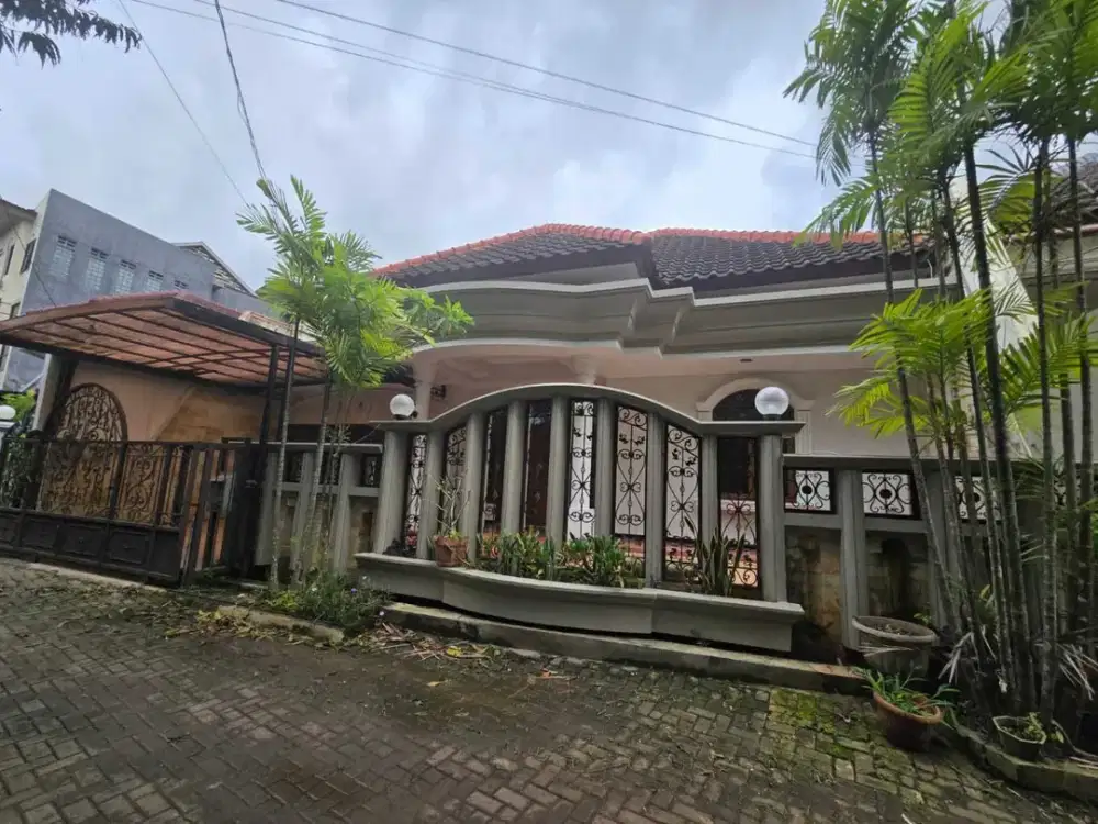 Rumah Siap huni dan nyaman daerah bukit sari semarang - 11298