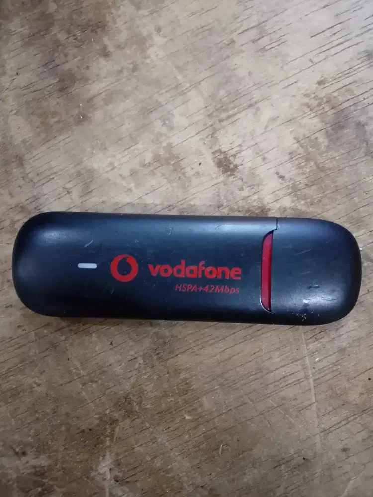 Modem Vodafone masih mulus seperti baru