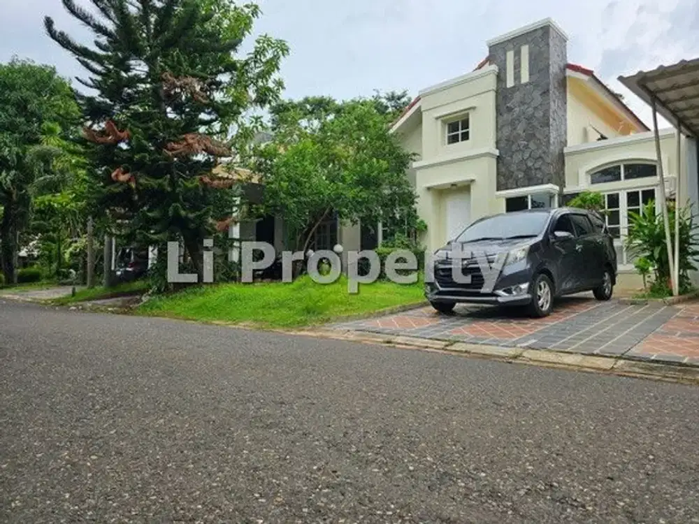 Graha Padma, dekat Columbia Asia Hospital dan Bandara, siap huni, Semarang