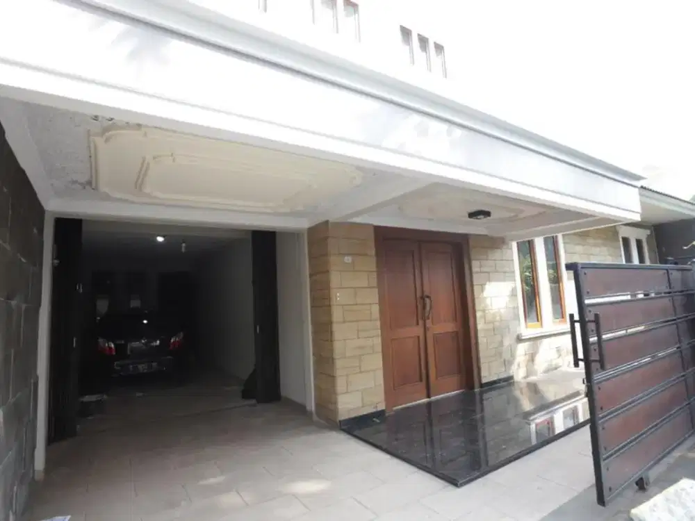 DISEWAKAN / DIJUAL RUMAH Area CILANDAK