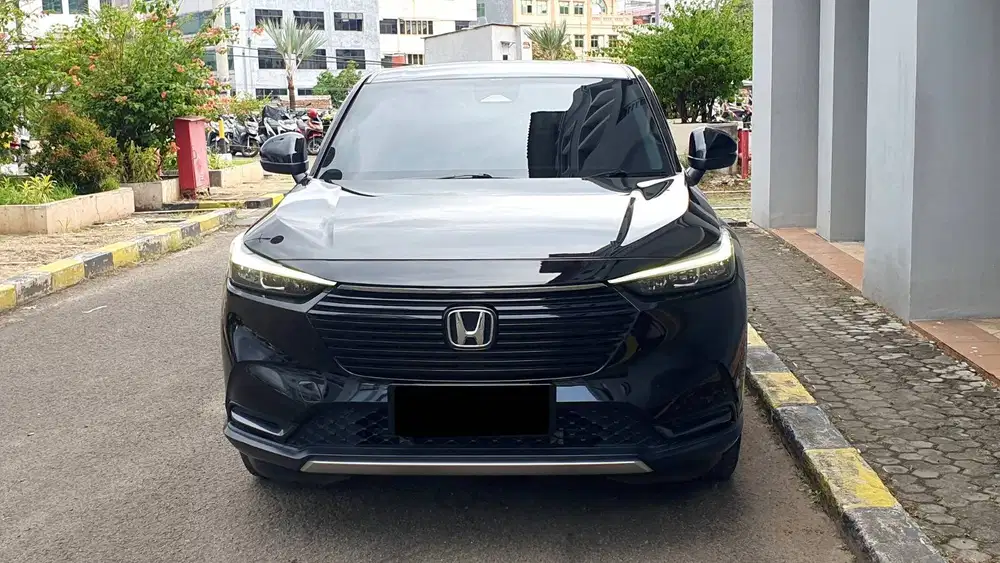 Honda HRV HR-V HR V 1.5 E Sensing CVT AT Hitam 2023 Like New Low KM
