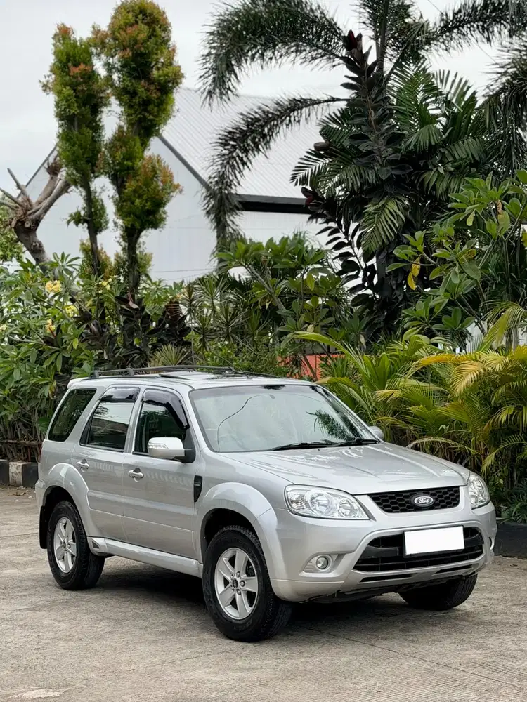 {Harga Cash} Ford Escape XLT Limited 2.3 A/T 2013/2012