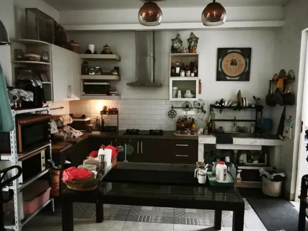 Di jual rumah bagus renovasi  2 lantai di cluster ifolia harapan indah bekasi