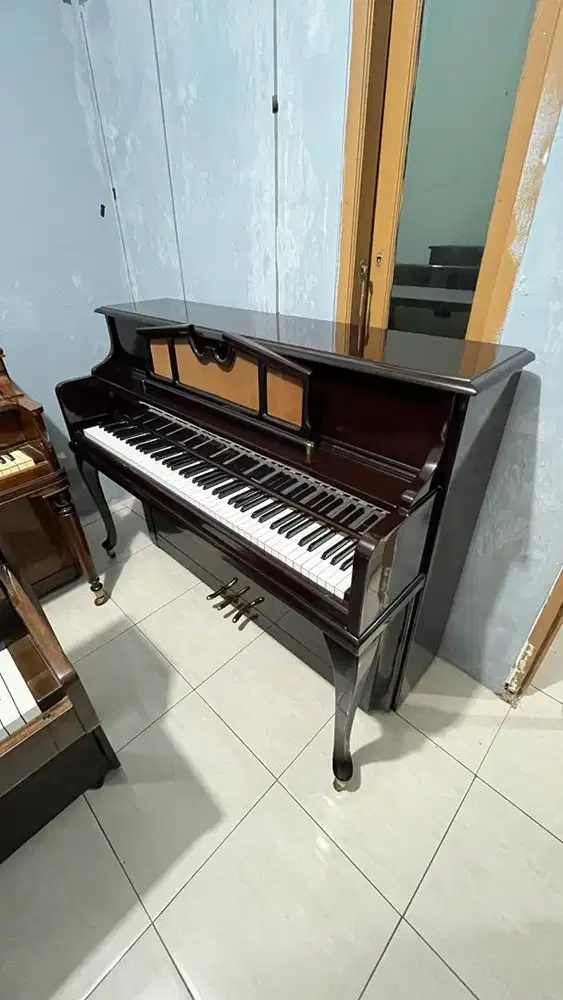 Piano Richard Mayer model Antik