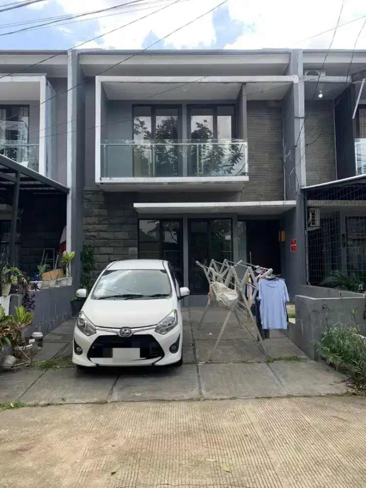 Dijual Rumah Dibawah Pasaran 2Lantai Graha Laras Sentul Sukaraja Bogor