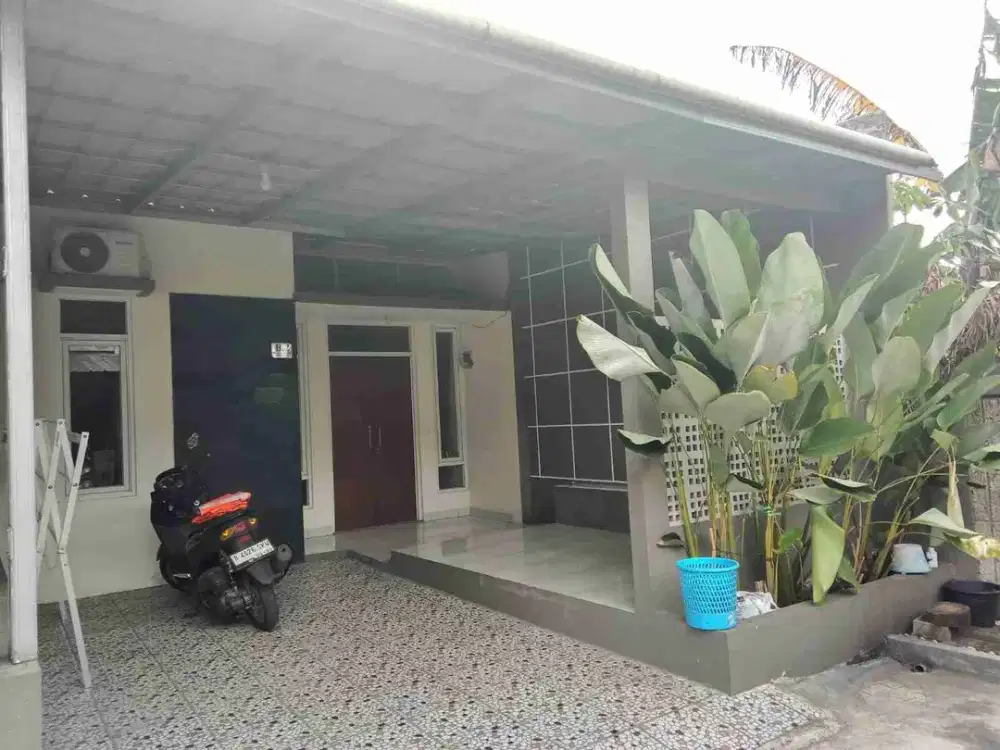 Jual Murah Rumah dan 2 Kios di Pemda Cibinong
