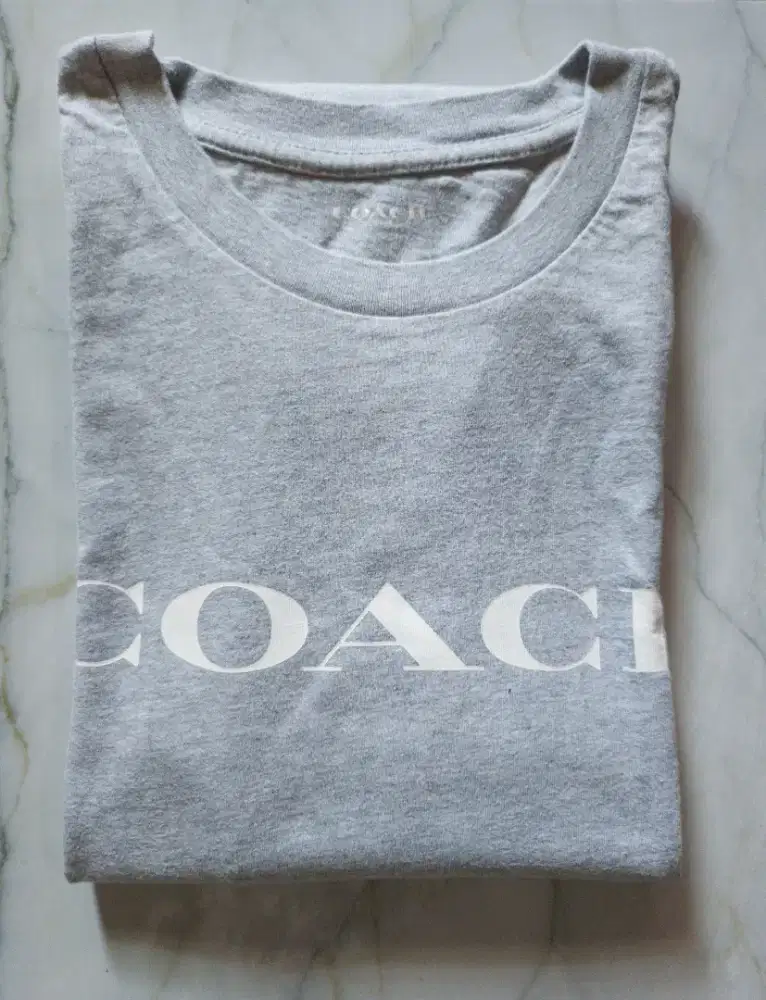 Kaos lengan panjang pria