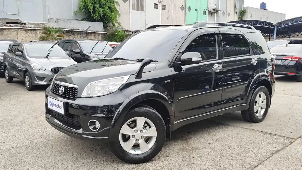 Pajak Panjang - Toyota Rush 1.5 G Bensin-MT 2014