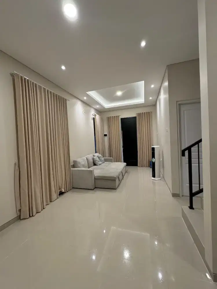 Lock Unit Sekarang ! Rumah Siap Huni Lokasi Banyumanik Semarang