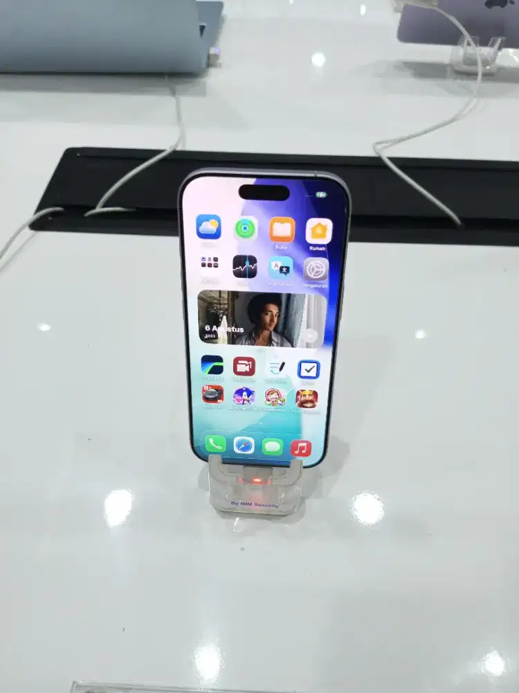Cicilan bunga 0% dan gratis 2 bulan angsuran iPhone 17 series tanpa DP