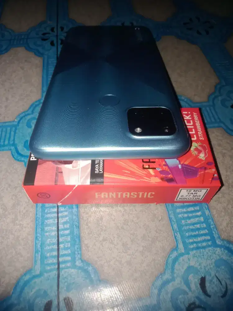 di jual realme 4/64 hp casan saja no minus bisa langsung cek