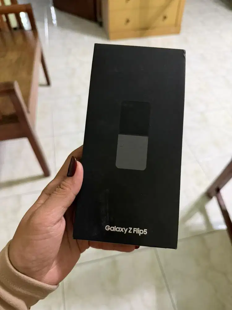 Samaung flip 5 Black