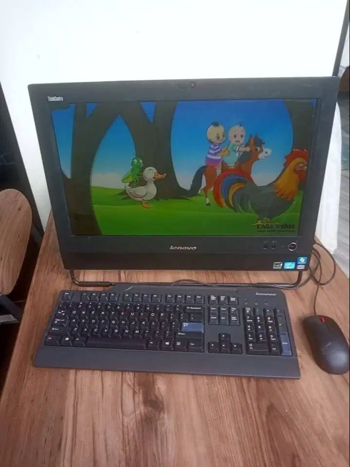 Lenovo AiO ThinkCentre M72z Core i5 RAM 12GB/HDD 500GB + 500GB Ex. Ktr